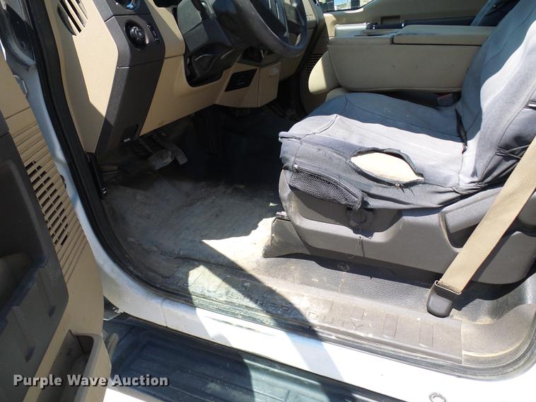 image for item DD8635 2012 Ford F250 Super Duty pickup truck