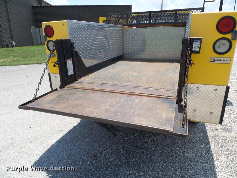 image for item DD8636 1999 Ford F250 Super Duty utility bed pickup truck