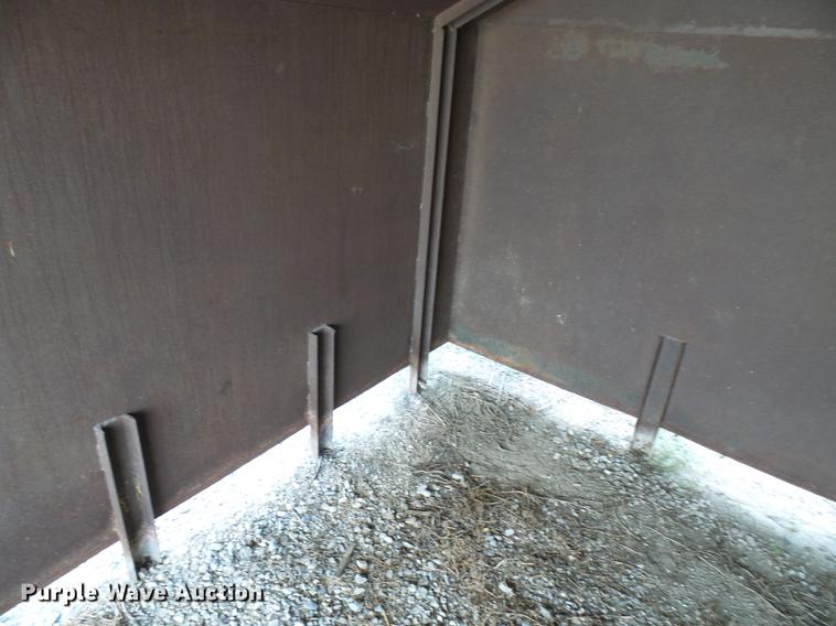 image for item DD8637 Truck bed enclosure