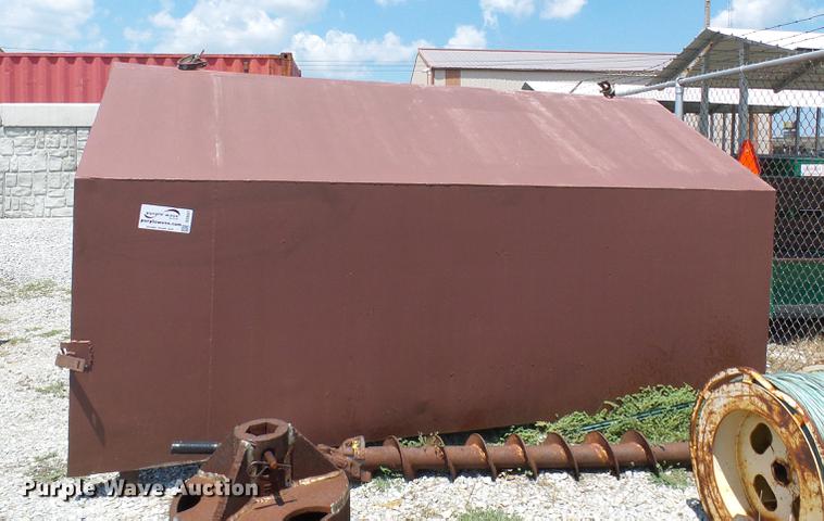 image for item DD8637 Truck bed enclosure