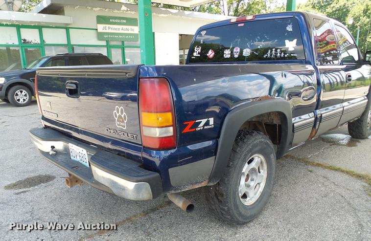 image for item DD8649 2001 Chevrolet Silverado 1500 Ext. Cab pickup truck