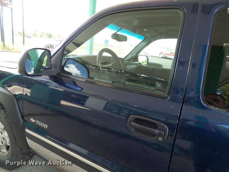 image for item DD8649 2001 Chevrolet Silverado 1500 Ext. Cab pickup truck