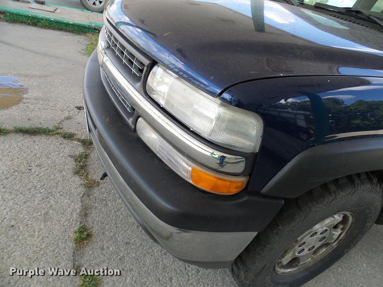 image for item DD8649 2001 Chevrolet Silverado 1500 Ext. Cab pickup truck