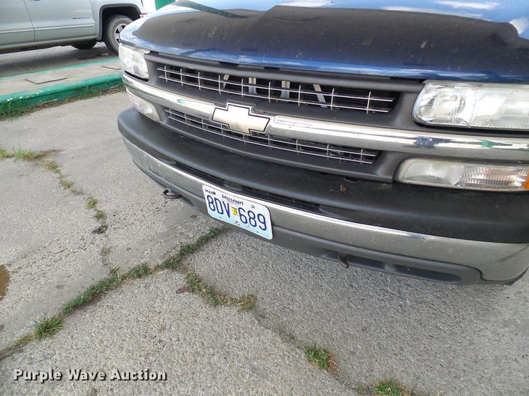 image for item DD8649 2001 Chevrolet Silverado 1500 Ext. Cab pickup truck