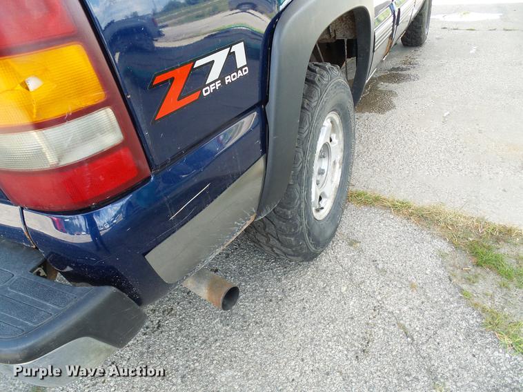 image for item DD8649 2001 Chevrolet Silverado 1500 Ext. Cab pickup truck