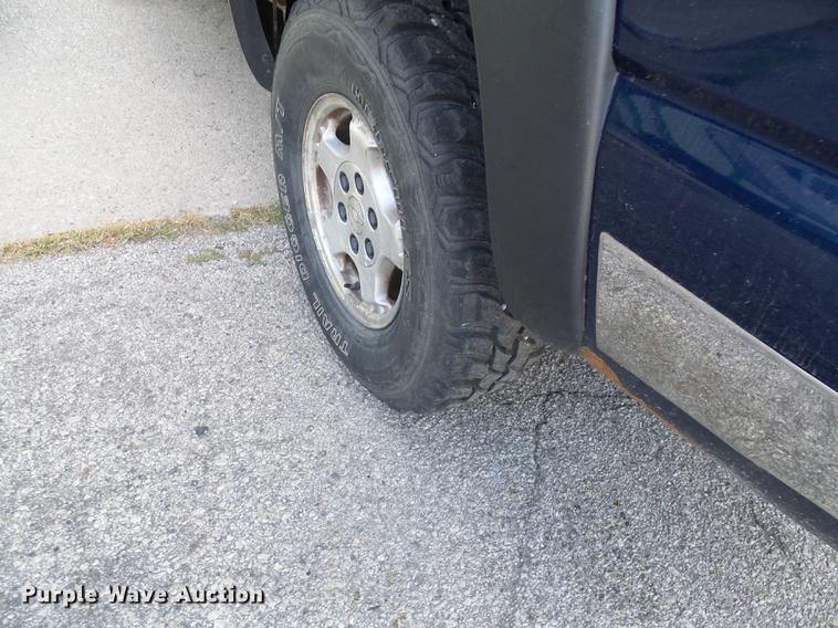 image for item DD8649 2001 Chevrolet Silverado 1500 Ext. Cab pickup truck