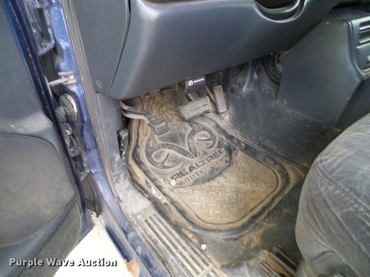 image for item DD8649 2001 Chevrolet Silverado 1500 Ext. Cab pickup truck