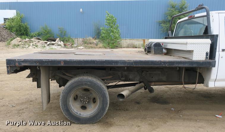 image for item DE3769 1996 Ford F350 Super Duty XLT flatbed pickup truck