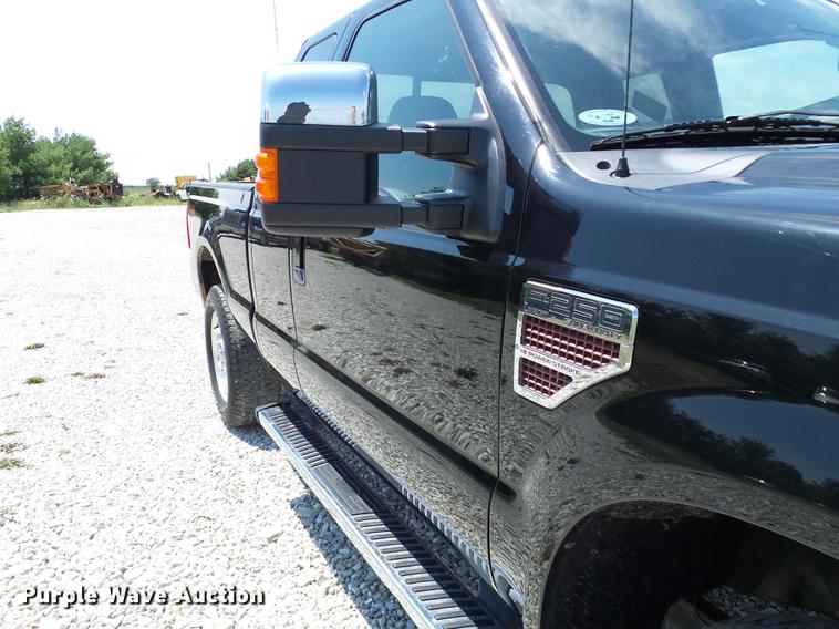 image for item DE5094 2010 Ford F250 Super Duty Lariat SuperCab pickup truck