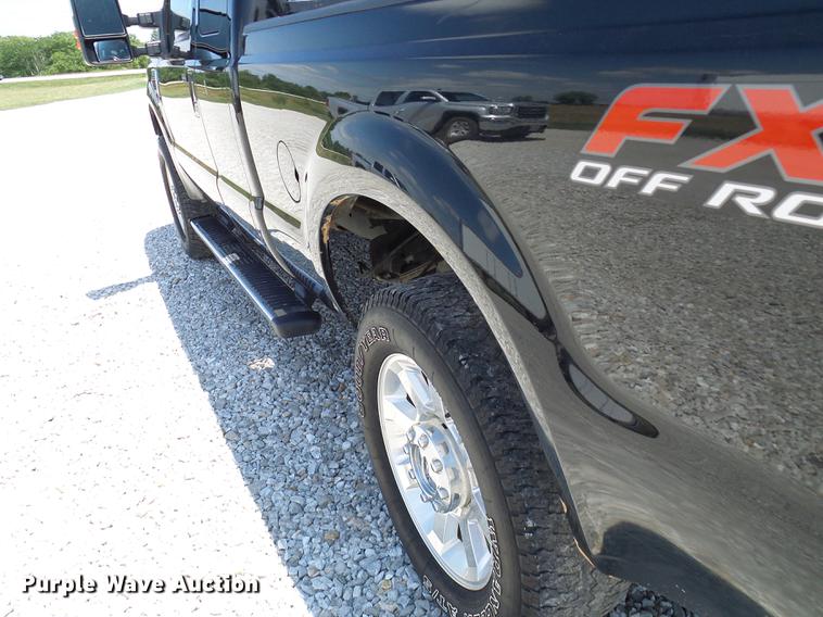 image for item DE5094 2010 Ford F250 Super Duty Lariat SuperCab pickup truck