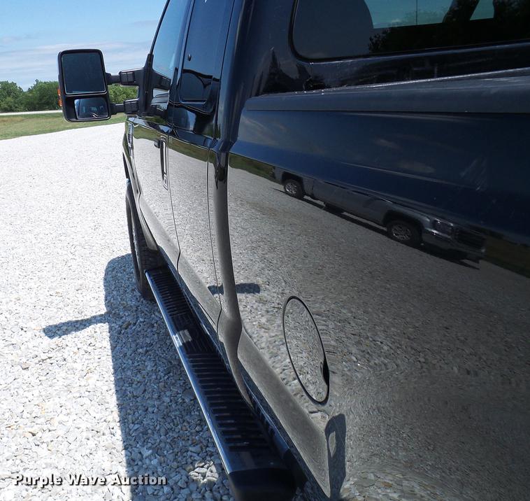 image for item DE5094 2010 Ford F250 Super Duty Lariat SuperCab pickup truck