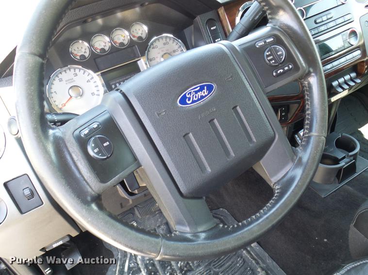 image for item DE5094 2010 Ford F250 Super Duty Lariat SuperCab pickup truck