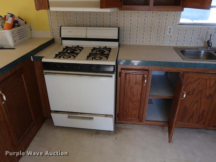 image for item DE6086 1995 Fleetwood Homes mobile home