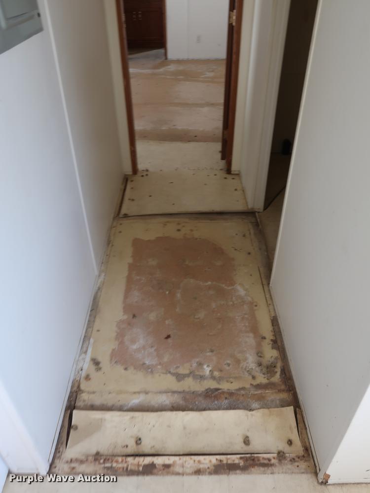 image for item DE6086 1995 Fleetwood Homes mobile home