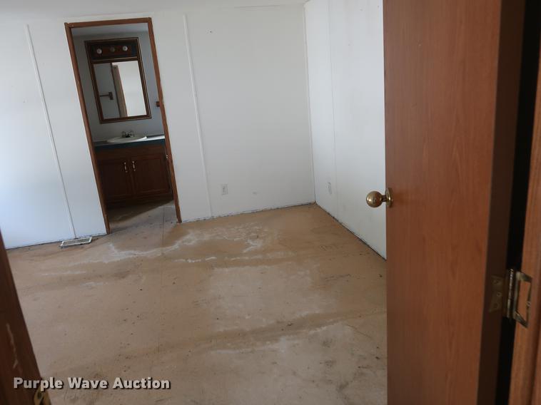 image for item DE6086 1995 Fleetwood Homes mobile home