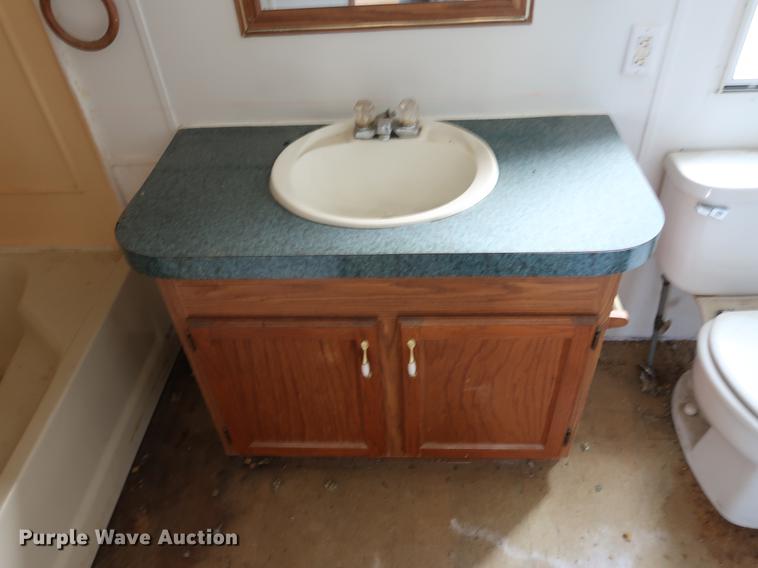 image for item DE6086 1995 Fleetwood Homes mobile home