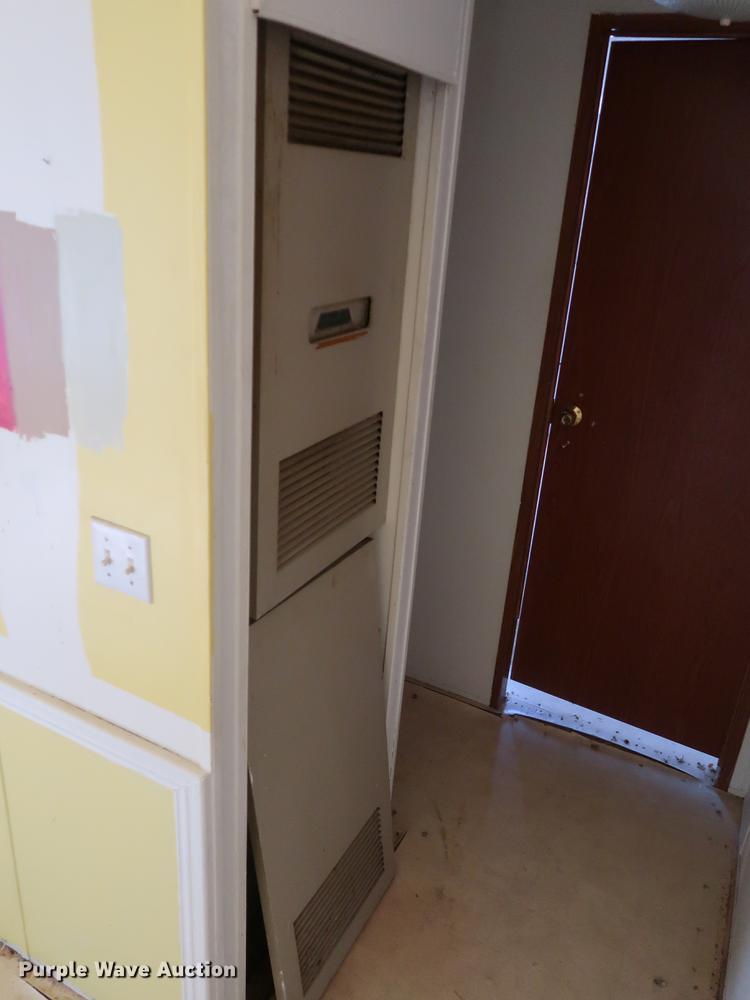 image for item DE6086 1995 Fleetwood Homes mobile home