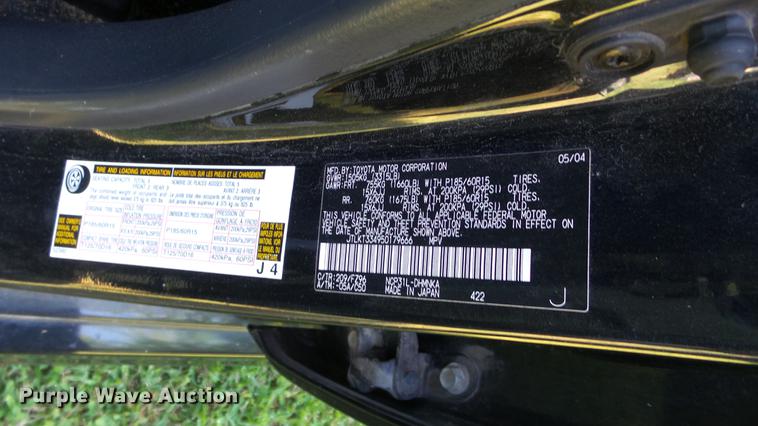 image for item DE7186 2005 Scion XB SUV