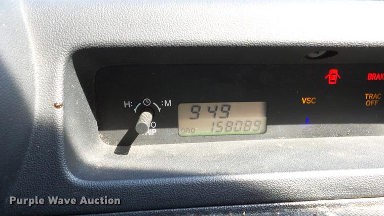 image for item DE7186 2005 Scion XB SUV