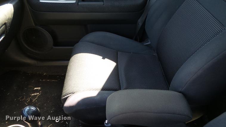 image for item DE7186 2005 Scion XB SUV