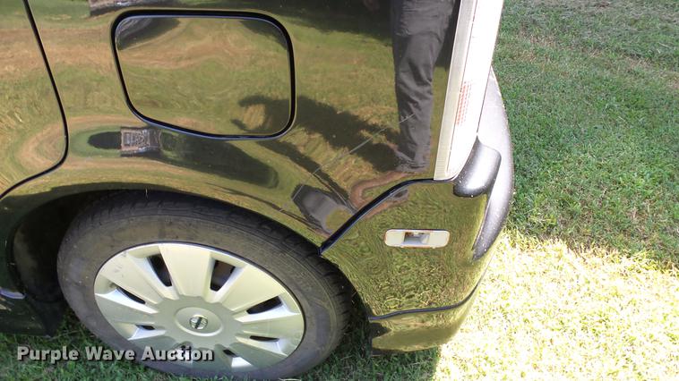 image for item DE7186 2005 Scion XB SUV