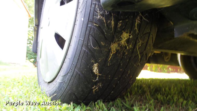 image for item DE7186 2005 Scion XB SUV