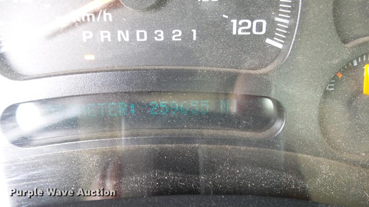 image for item DE7210 2006 Chevrolet Silverado 2500HD Ext. Cab pickup truck