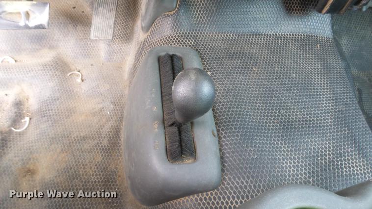 image for item DE7210 2006 Chevrolet Silverado 2500HD Ext. Cab pickup truck