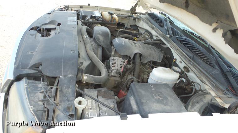 image for item DE7210 2006 Chevrolet Silverado 2500HD Ext. Cab pickup truck