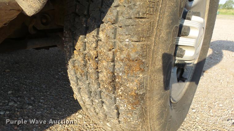 image for item DE7210 2006 Chevrolet Silverado 2500HD Ext. Cab pickup truck