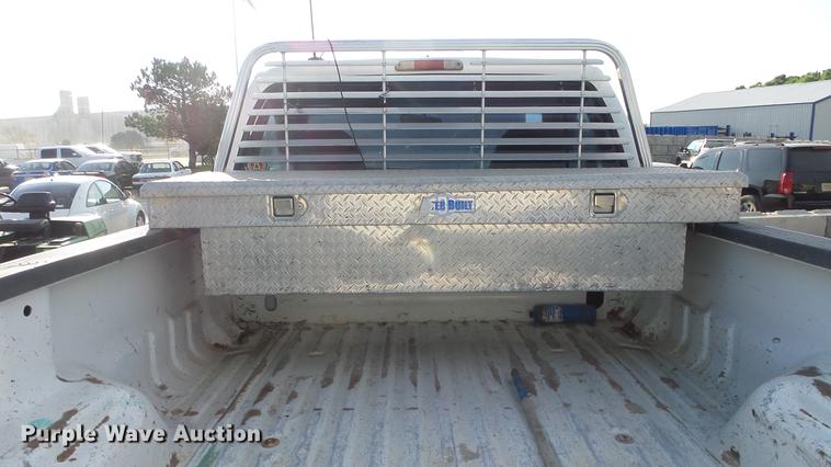 image for item DE7211 2001 Ford F250 Super Duty pickup truck