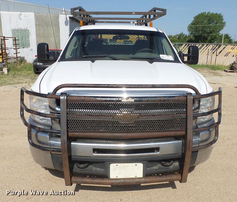 image for item DF4296 2008 Chevrolet 2500 Ext. Cab pickup truck