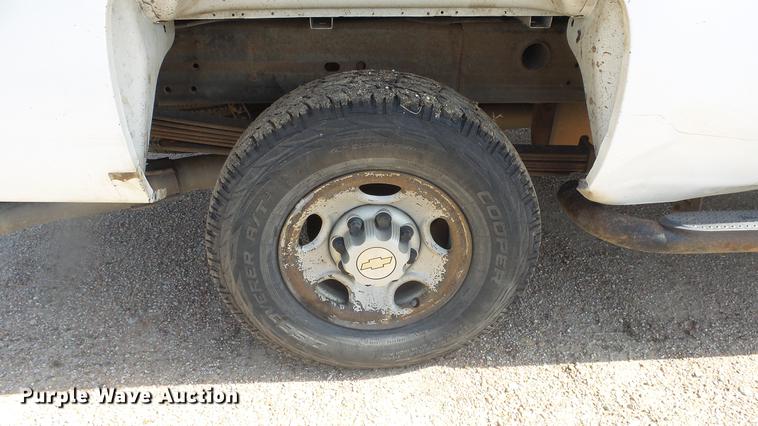 image for item DF4296 2008 Chevrolet 2500 Ext. Cab pickup truck