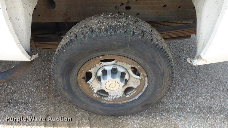 image for item DF4296 2008 Chevrolet 2500 Ext. Cab pickup truck