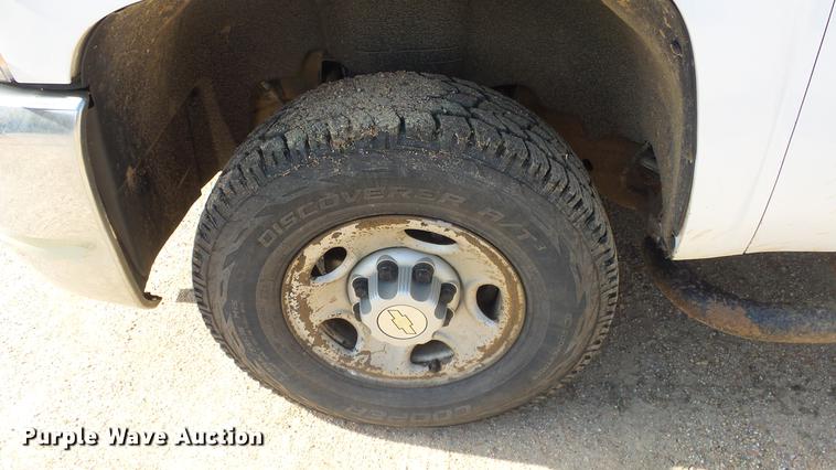 image for item DF4296 2008 Chevrolet 2500 Ext. Cab pickup truck