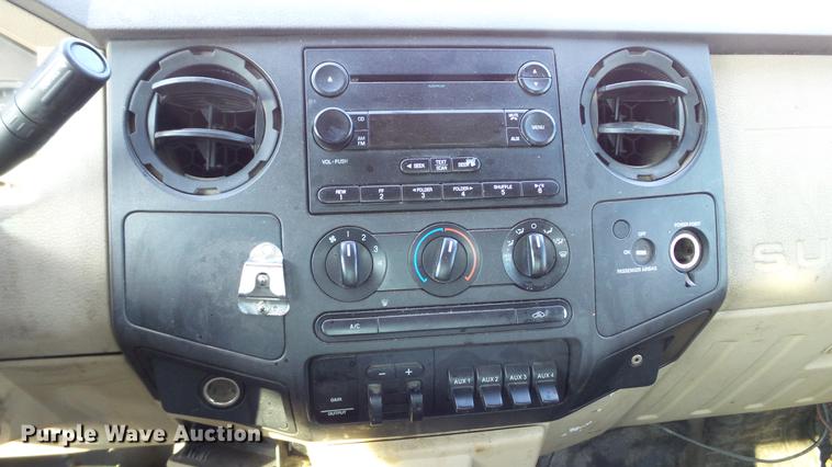 image for item DM9905 2008 Ford F250  Super Duty XL SuperCab pickup truck