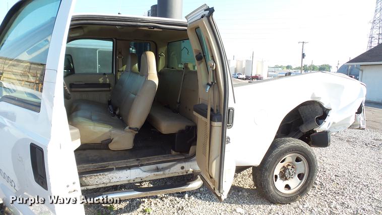 image for item DM9905 2008 Ford F250  Super Duty XL SuperCab pickup truck