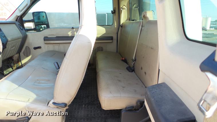 image for item DM9905 2008 Ford F250  Super Duty XL SuperCab pickup truck