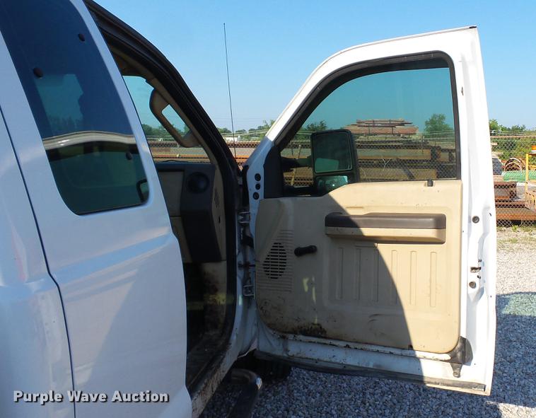 image for item DM9905 2008 Ford F250  Super Duty XL SuperCab pickup truck