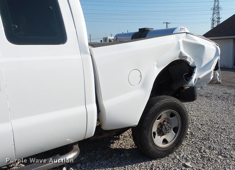 image for item DM9905 2008 Ford F250  Super Duty XL SuperCab pickup truck