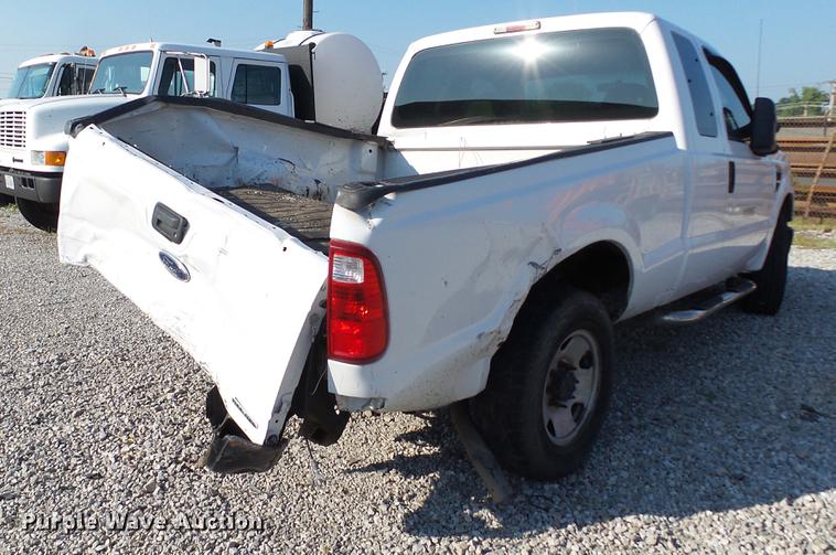 image for item DM9905 2008 Ford F250  Super Duty XL SuperCab pickup truck