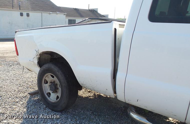 image for item DM9905 2008 Ford F250  Super Duty XL SuperCab pickup truck