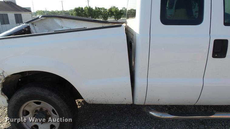 image for item DM9905 2008 Ford F250  Super Duty XL SuperCab pickup truck