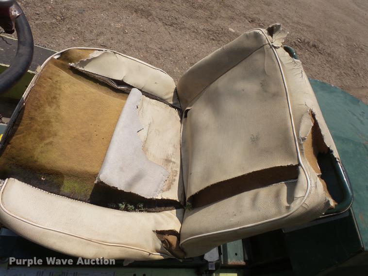 image for item DV9430 Cushman lawn mower