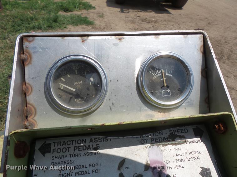 image for item DV9430 Cushman lawn mower