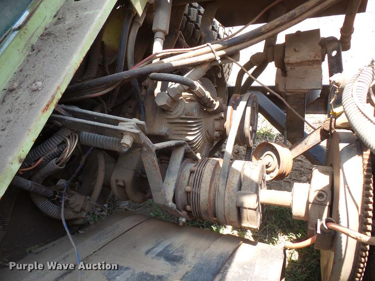 image for item DV9430 Cushman lawn mower