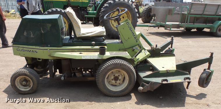 image for item DV9431 Cushman lawn mower