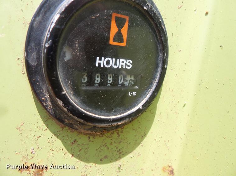 image for item DV9431 Cushman lawn mower