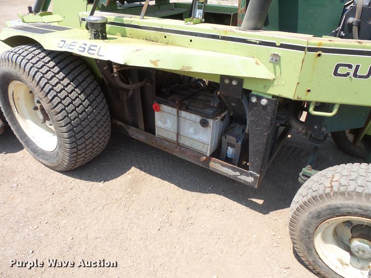 image for item DV9431 Cushman lawn mower