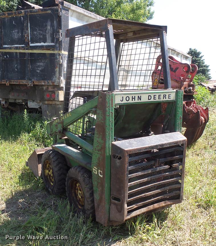 image for item DV9442 John Deere 60 skid steer